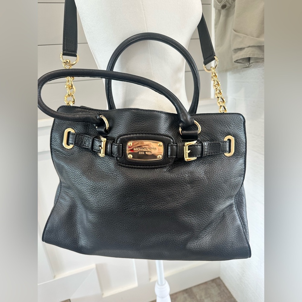 Elegant Michael Kors Hamilton Large Tote Black Pebbled Leather Gold Hardware EUC